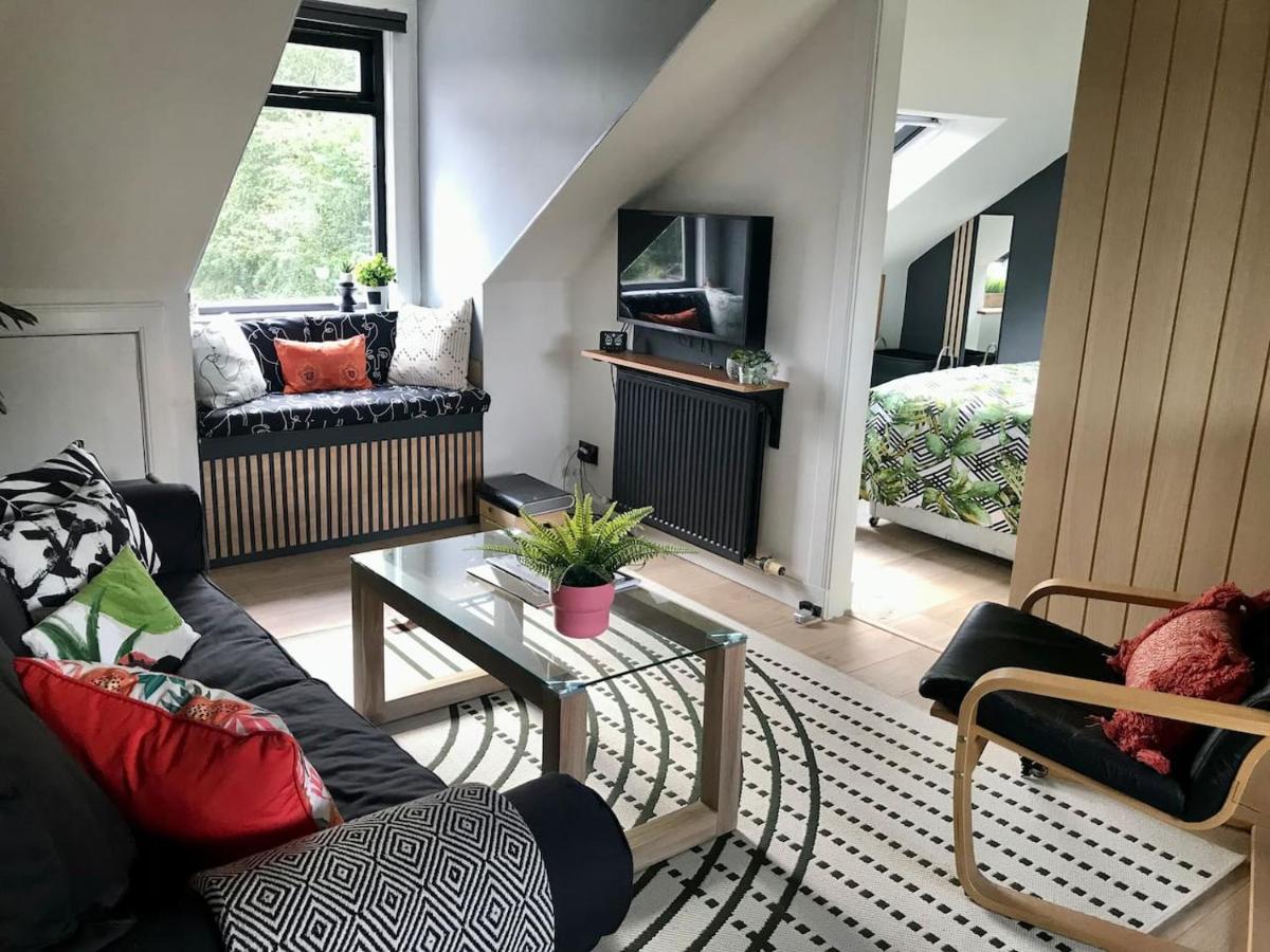 The Morningside Apartment Charming Stylish Apartment In The Centre Of Innerleithen Exterior foto